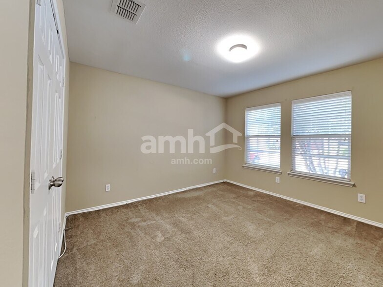Building Photo - 1809 Trego Dr