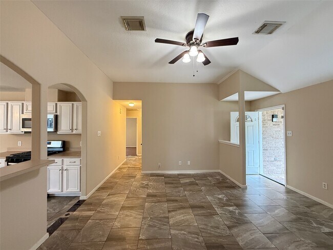 Building Photo - 19318 Grand Colony Ct