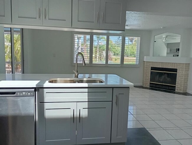 Building Photo - 5024 Miller Bayou Dr