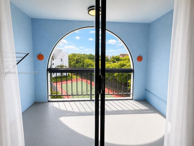 Building Photo - 9440 Fontainebleau Blvd