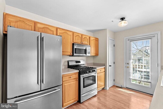 Building Photo - 43374 Greyswallow Terrace