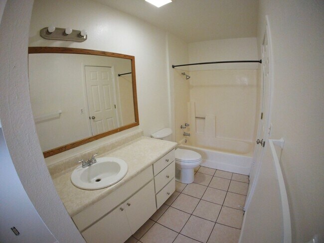 Building Photo - (596) 2905 N. Third Street Unit #1
