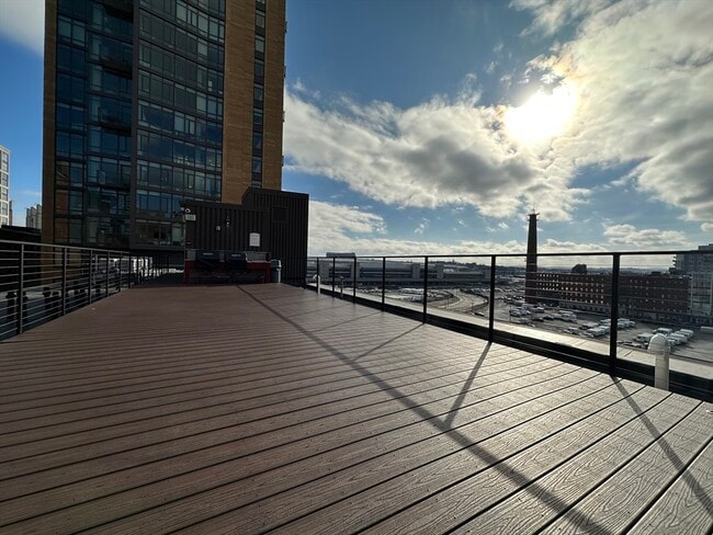 Building Photo - 319 A St