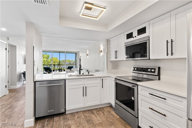 Building Photo - 25804 Cockleshell Dr