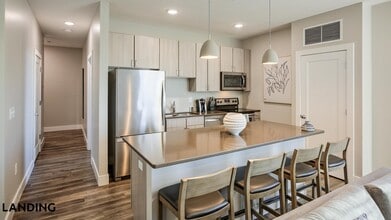 Building Photo - 7500 I-35