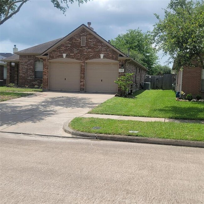 Building Photo - 1411 Hunter Ridge Ct