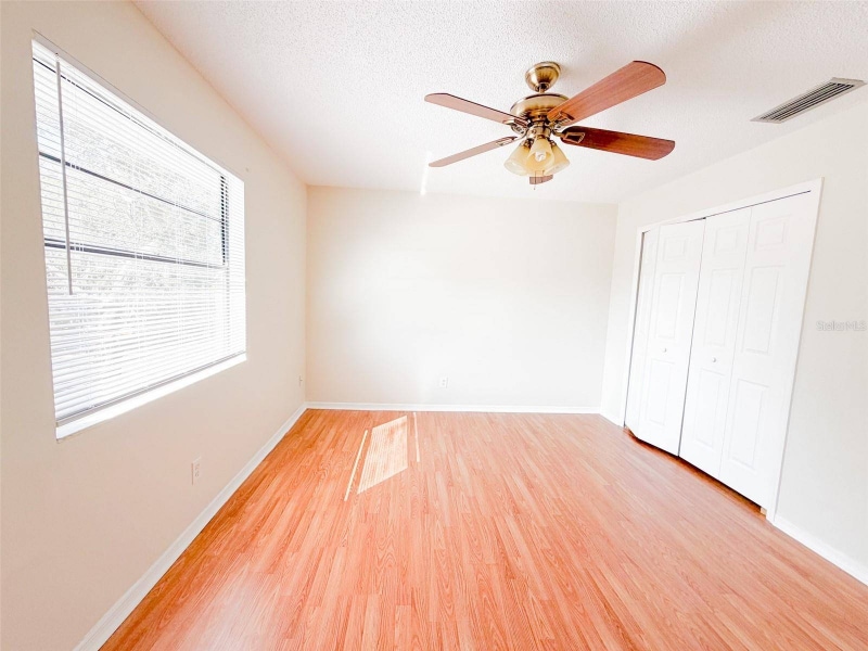 Building Photo - 2017 N Kelley Ave