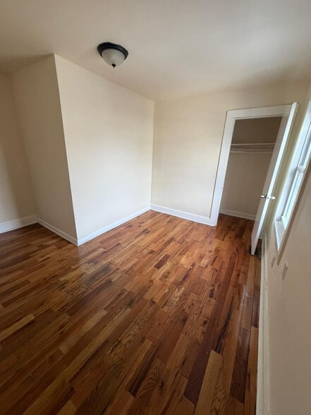 Building Photo - 113 Delavan Ave