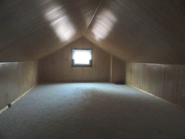 Building Photo - 4 Bed - 1.5 Bath Colonial for Rent in Shaker Heights | Beautiful Updates!