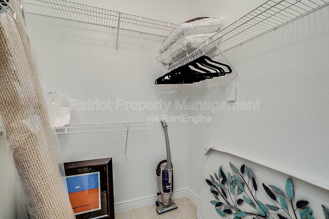 Building Photo - 7009 E Acoma Dr