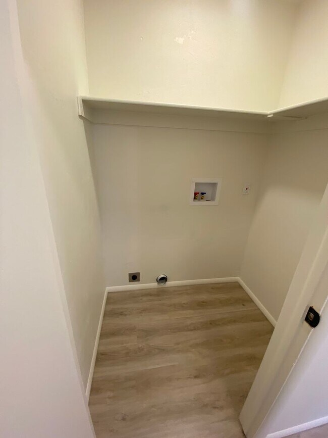 Building Photo - 4975 South 3535 West