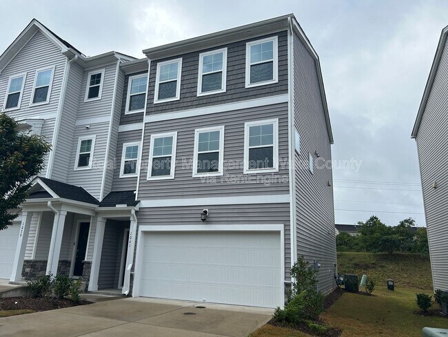 Primary Photo - 1041 Shoreside Dr
