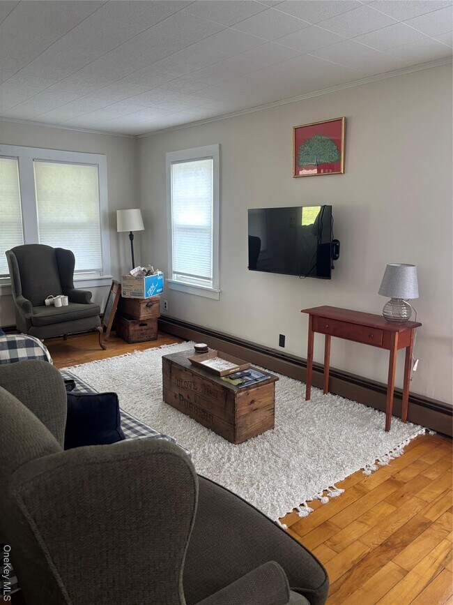 Building Photo - 75 Verbank Rd