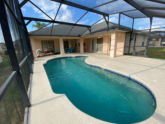 Building Photo - 562 Dolcetto Dr