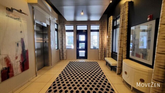 Building Photo - 317 W Morgan St