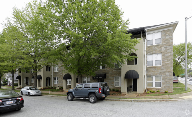 Building Photo - 801 East North