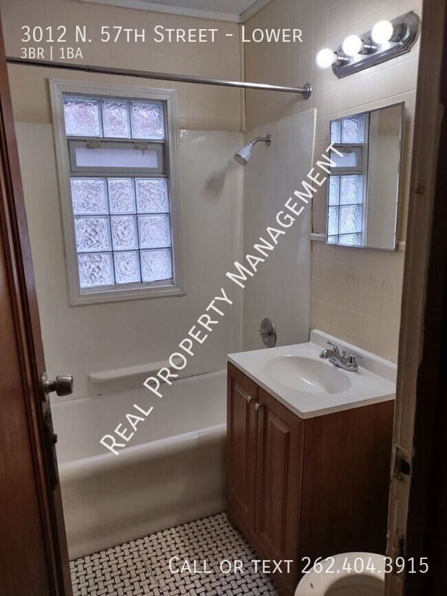 Building Photo - 3012 N 57th St