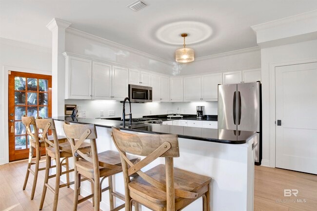 Building Photo - 460 Equality Ave