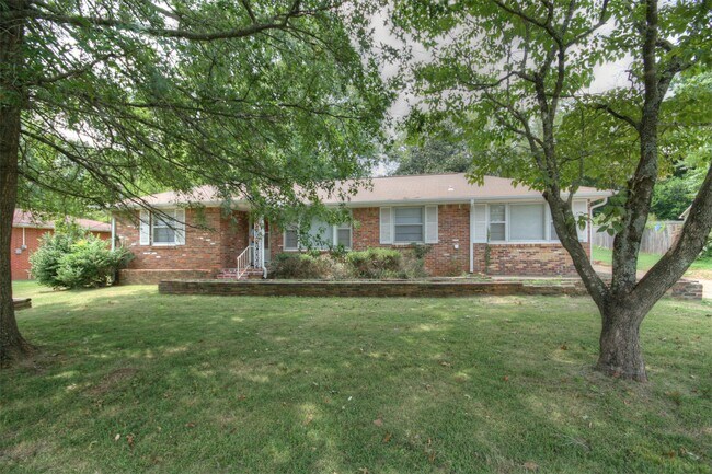 Building Photo - 7620 Charlotte Dr SW