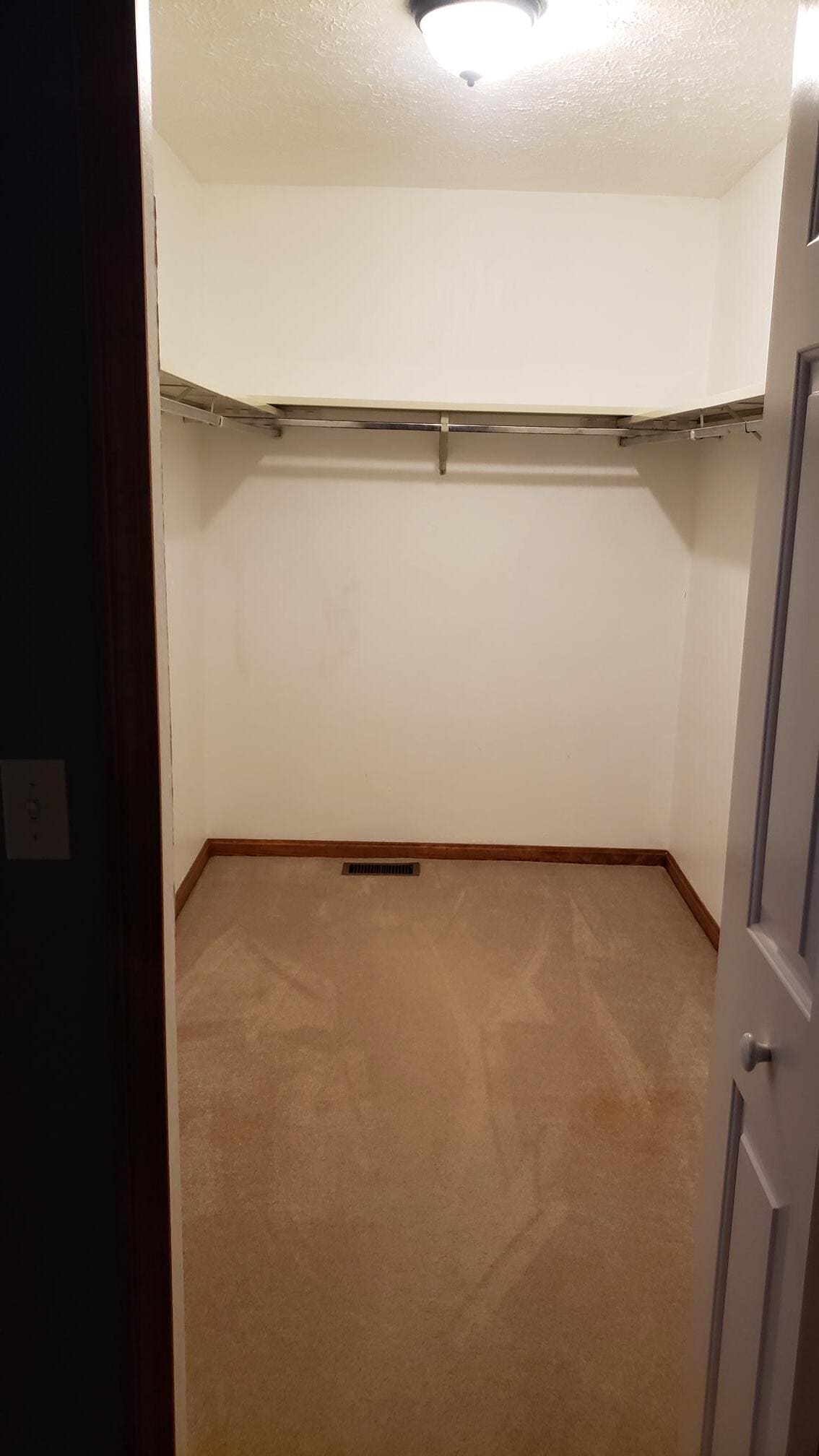 Master Closet - 6678 Hidden Lake Trl