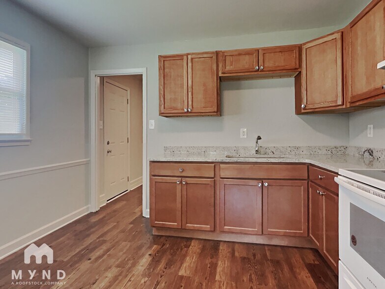 Building Photo - 3622 Bardot Dr