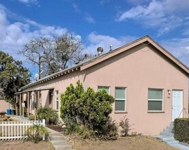 Building Photo - TORRANCE 1 BDRM APT FOR LEASE!