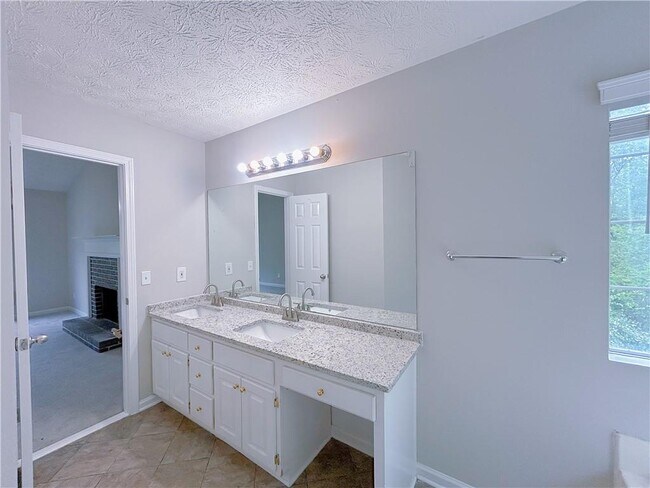 Building Photo - 3342 Windpointe Ct