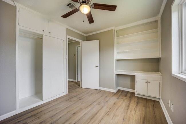 Building Photo - Freshly Updated 3 Bedroom House