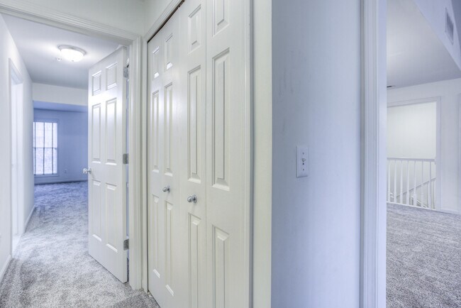 Building Photo - 28471 Carlton Way Dr