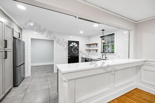 Building Photo - Downtown Columbia