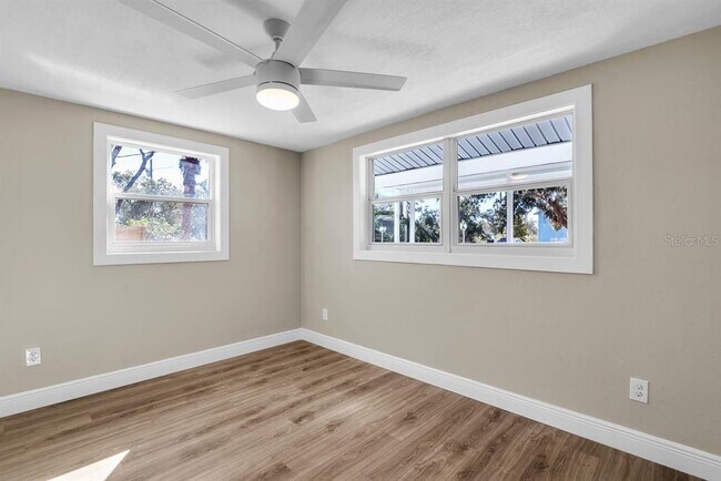 Building Photo - 11416 Pine Forest Dr