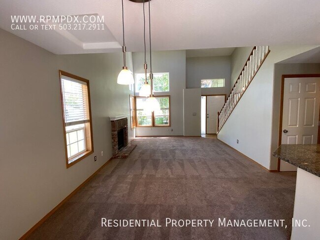 Building Photo - Refreshed Rental Rate - Coveted Sherwood H...