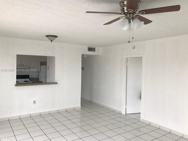 Building Photo - 5100 SW 41st St