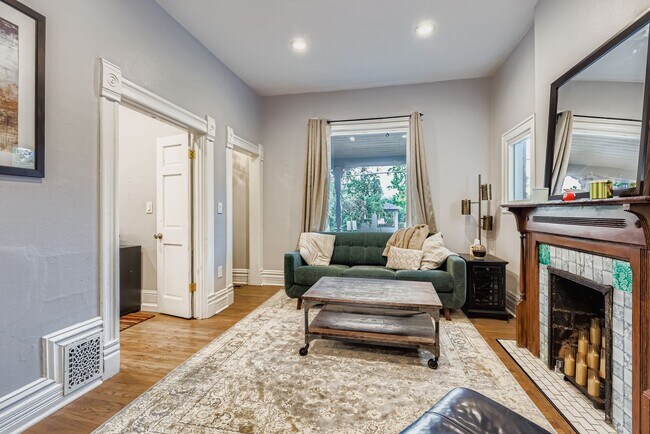 Building Photo - 536 E 2nd Ave