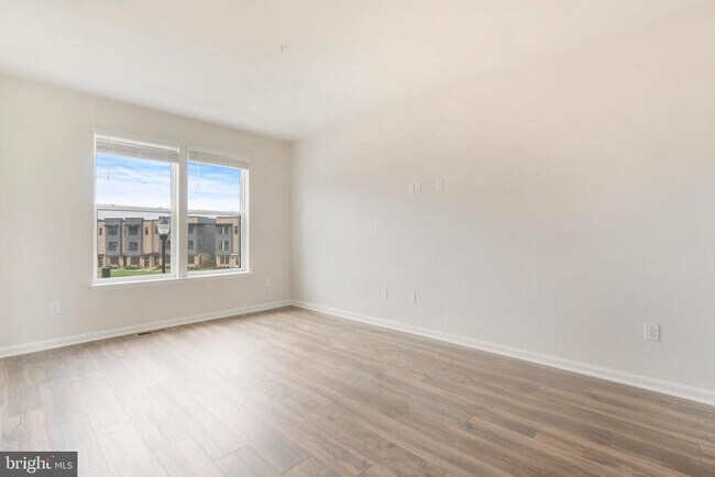 Building Photo - 420 Carroll Walk Ave