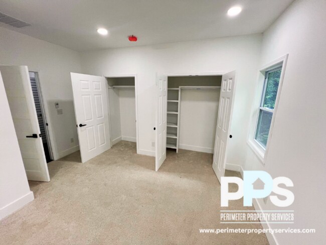 Building Photo - 1064 Westmoor Dr NW