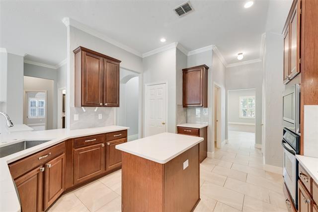 Building Photo - 5218 Hopewell Dr