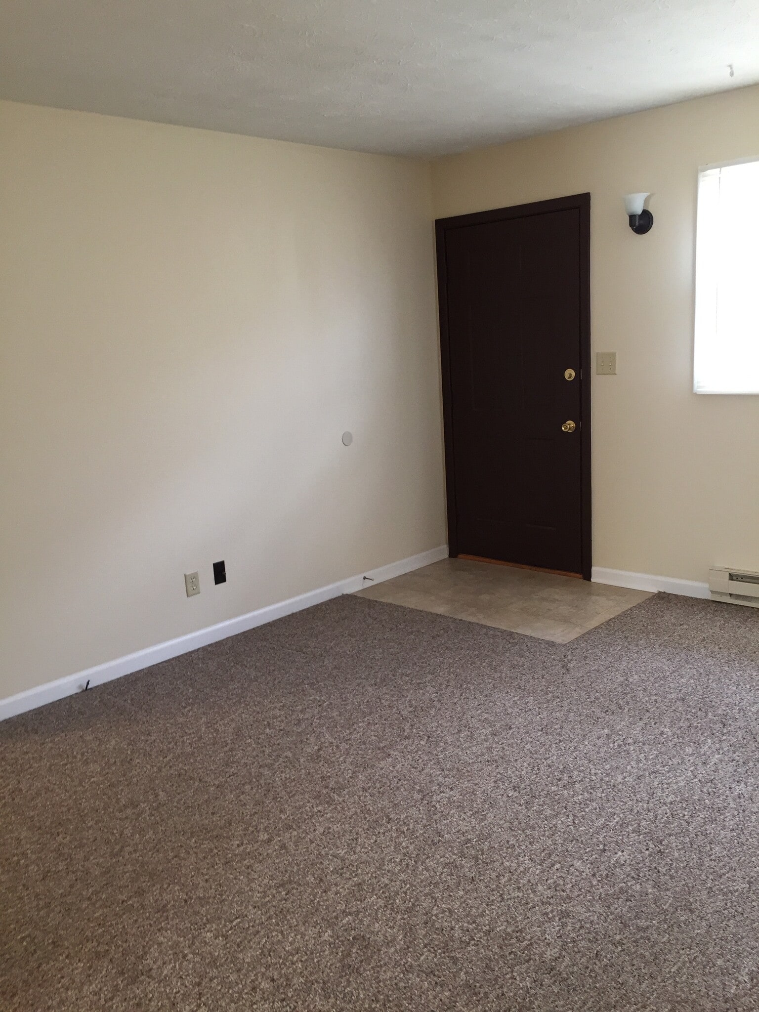 Building Photo - 365 Duo Dr