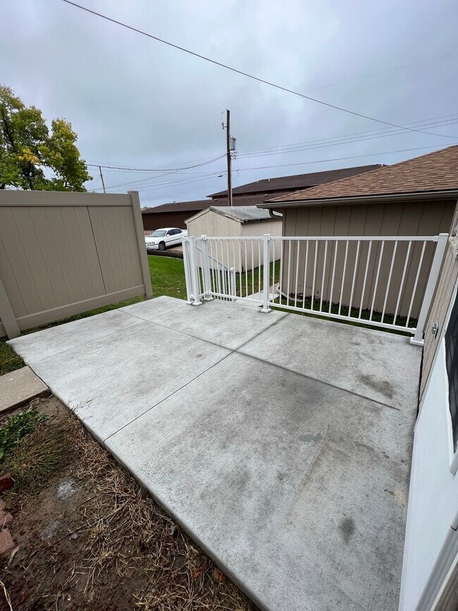 Building Photo - VP-507