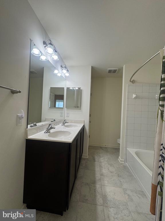 Building Photo - 148 Grissom Dr
