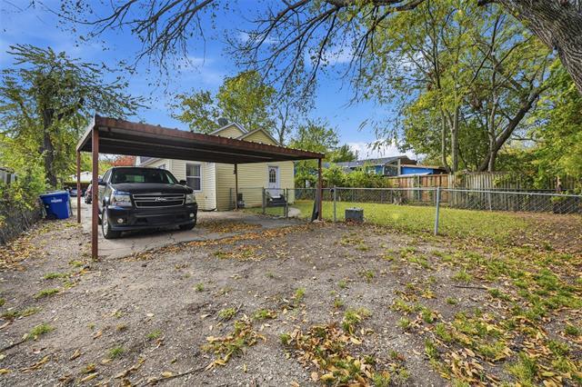 Building Photo - 108 W Heard St