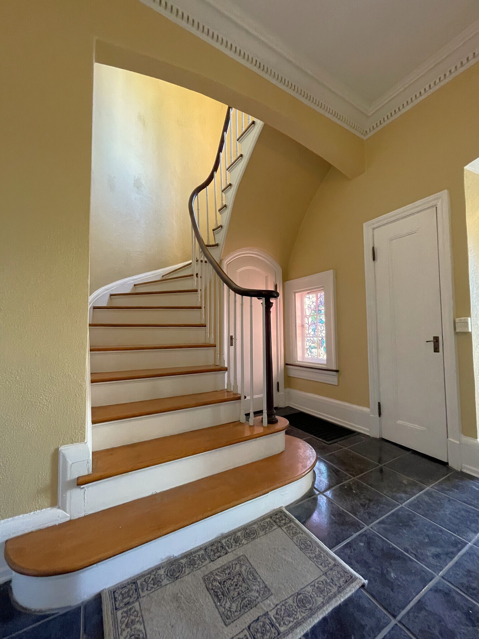 463 W. Gray Grand Staircase - 463 W Gray St