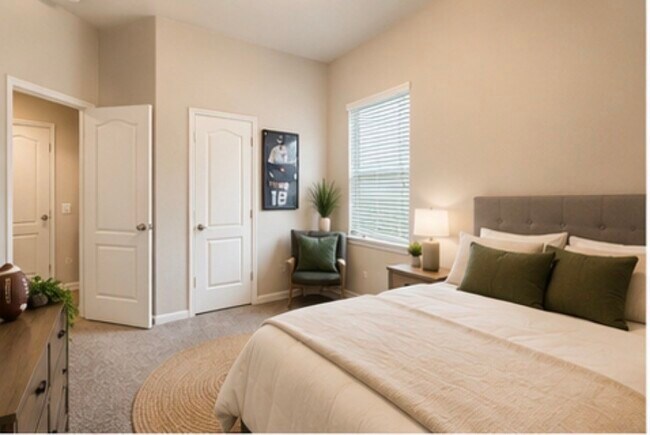 Building Photo - 16863 Big Reed Dr