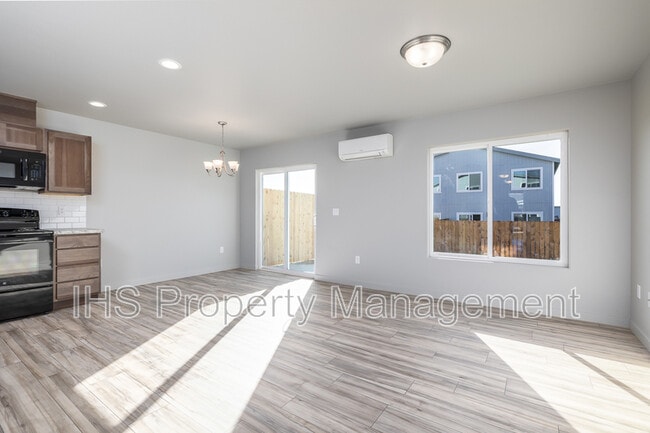 Building Photo - 513 Whitefish Ln