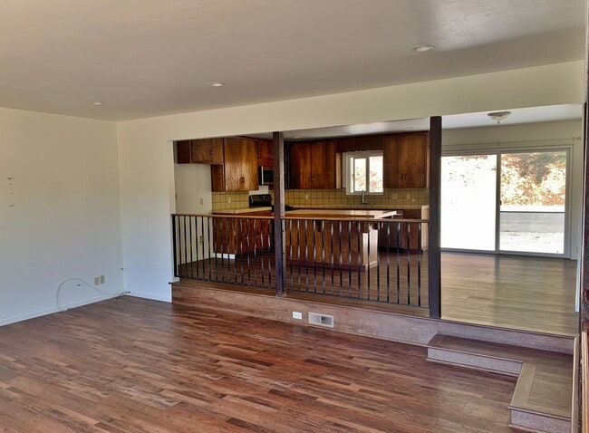 Building Photo - Single Story Country Home in Tres Pinos, Ca