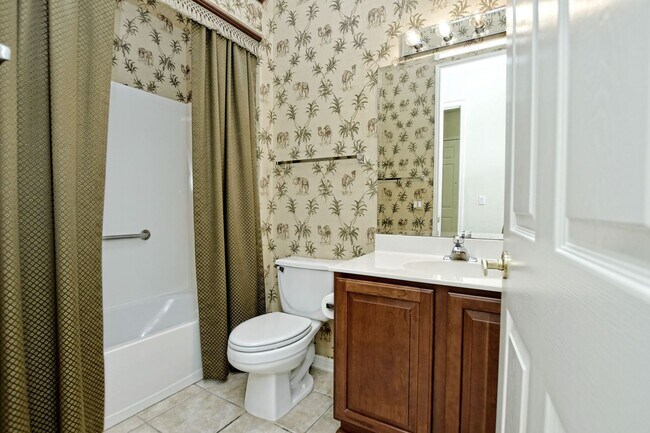 Building Photo - 125 Fox Home Ln