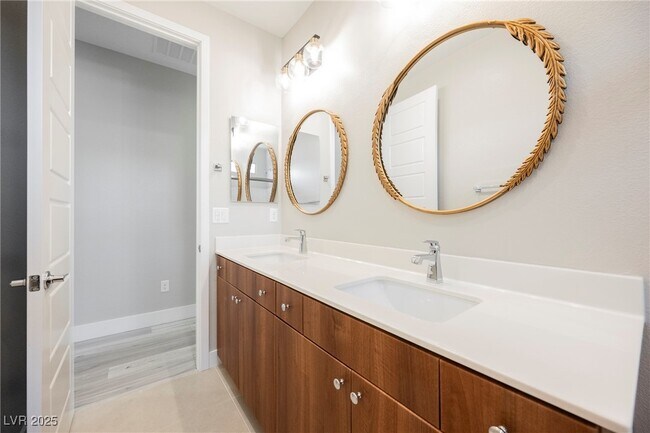 Building Photo - 11262 Cactus Tower Ave