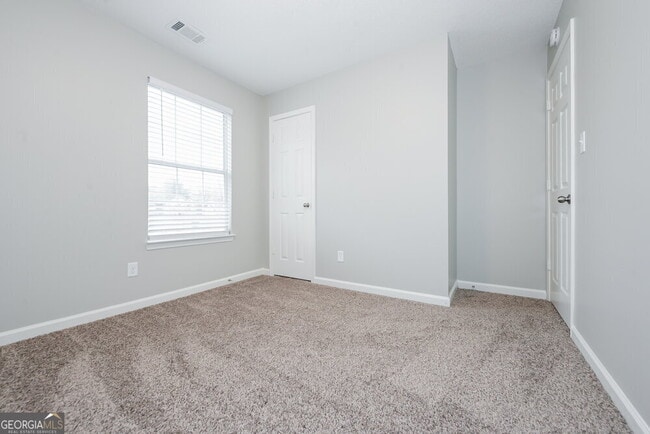 Building Photo - 338 Brookside Dr