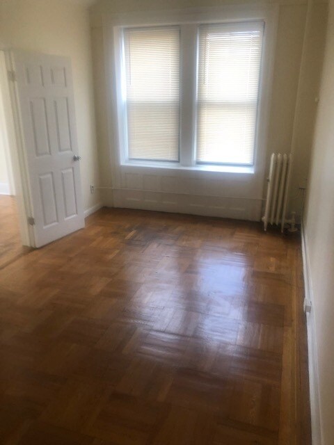 Building Photo - 8687 Bay Pky