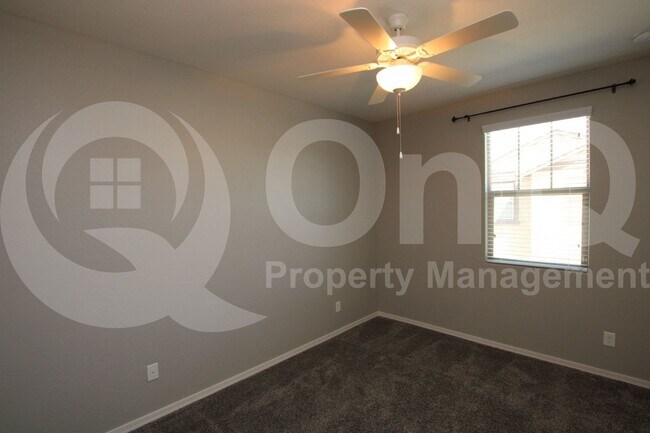 Building Photo - 2171 S Wallrade Ln